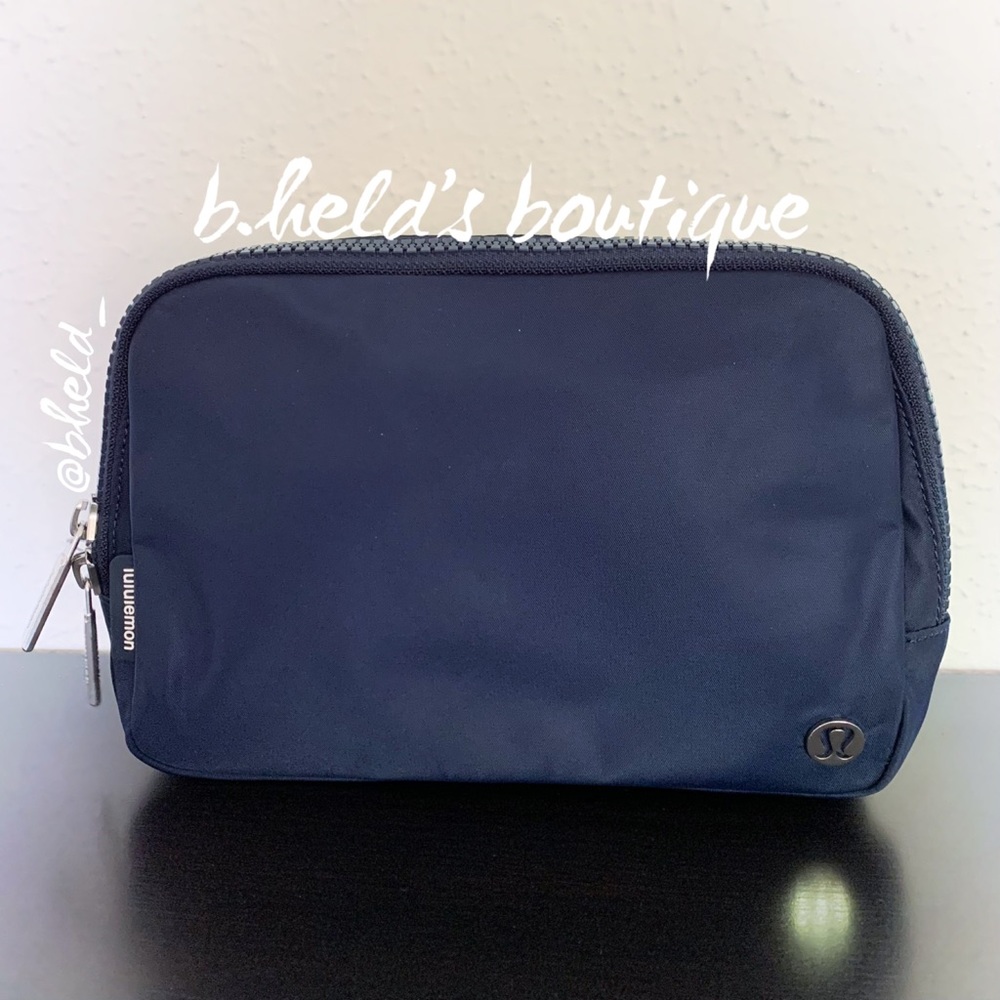 🆕 lululemon Everywhere Belt Bag *Large Version 2L Volume in True Navy New NWT